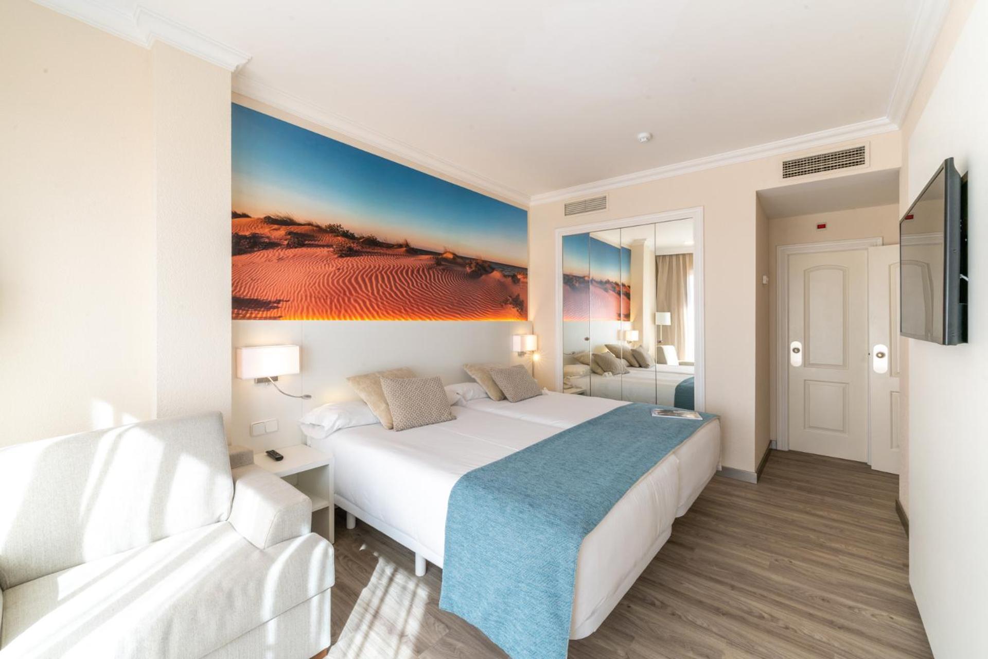 Oliva Nova Beach & Golf Hotel Exterior photo
